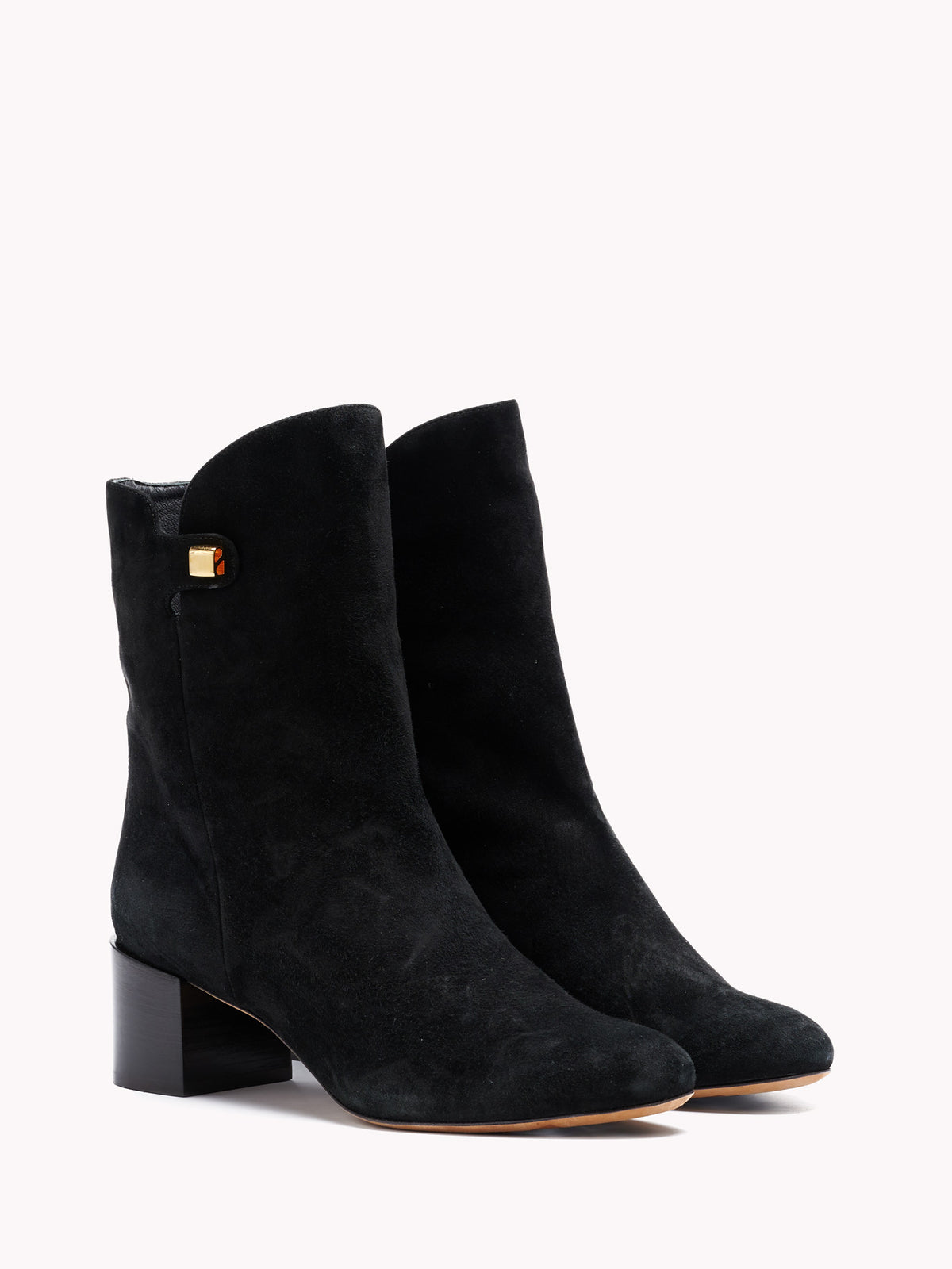 luxury black suede ankle boots with mid heel maison skorpios by adriana abascal emanuele filiberto di Savoia