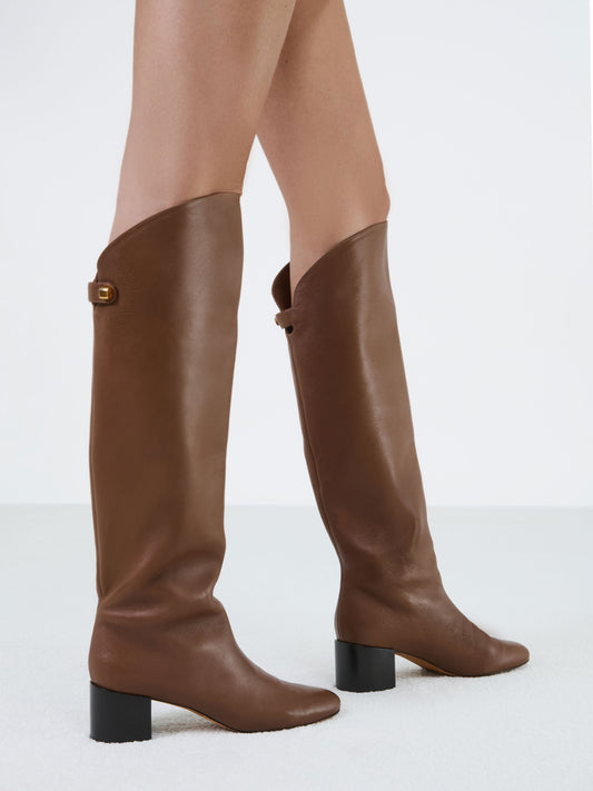 luxury mid-heel boots in brown leather maison skorpios by adriana abascal emanuele filiberto