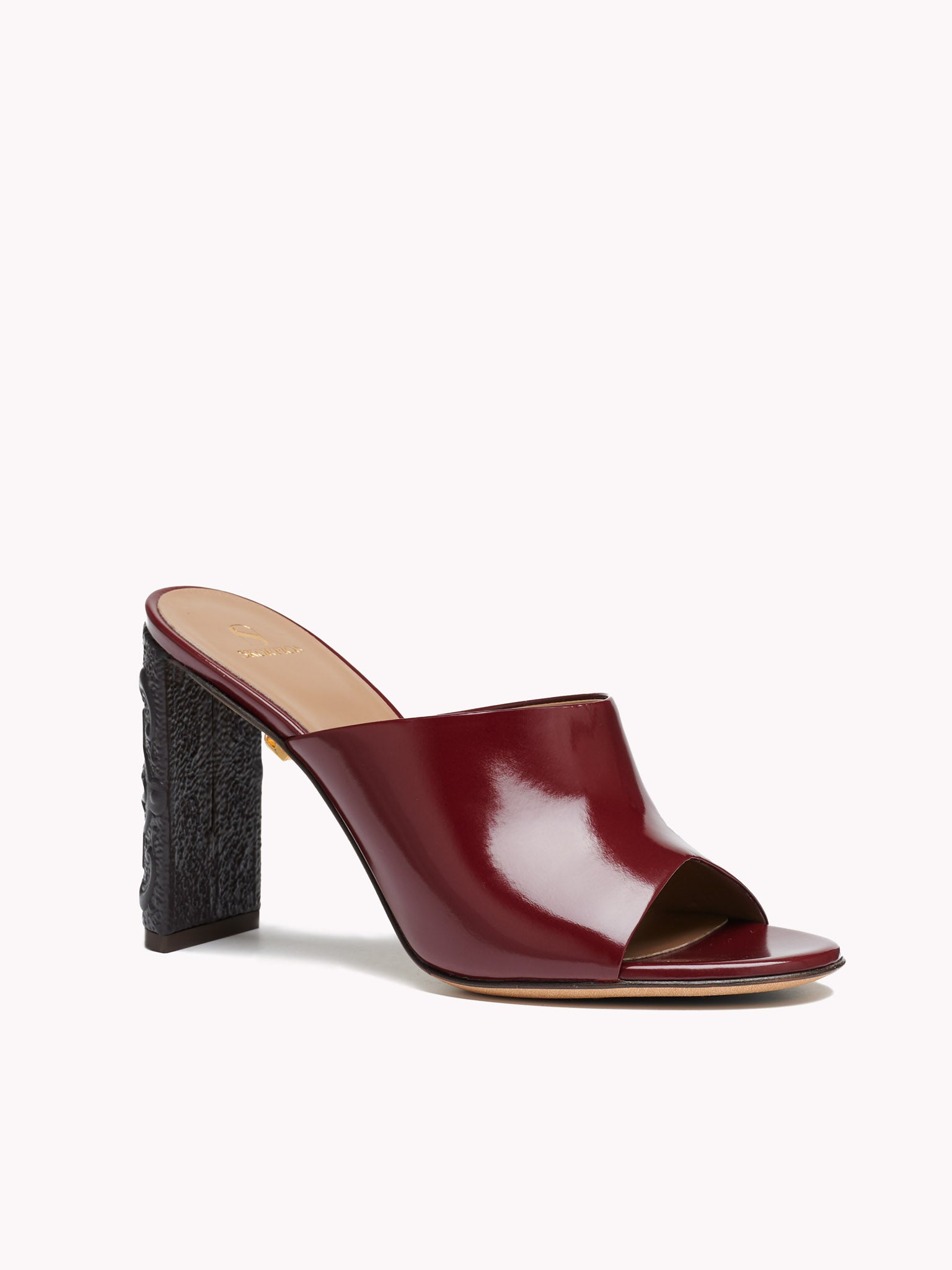 Mule con tacco alto Annabelle Maca in pelle verniciata bordeaux - Maison Skorpios di Adriana Abascal