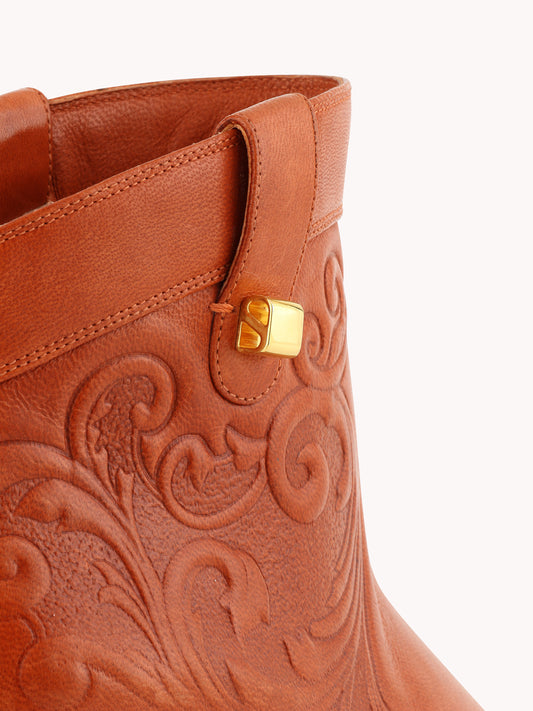 Stivali western Alexandra Cordoba in pelle color noisette - Maison Skorpios di Adriana Abascal