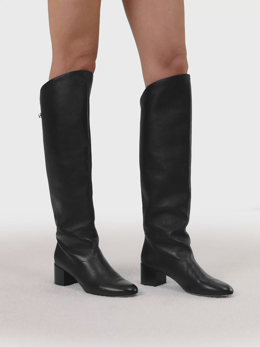 minimalist elegant mid heel boots in black nappa leather maison skorpios by adriana abascal emanuele filiberto