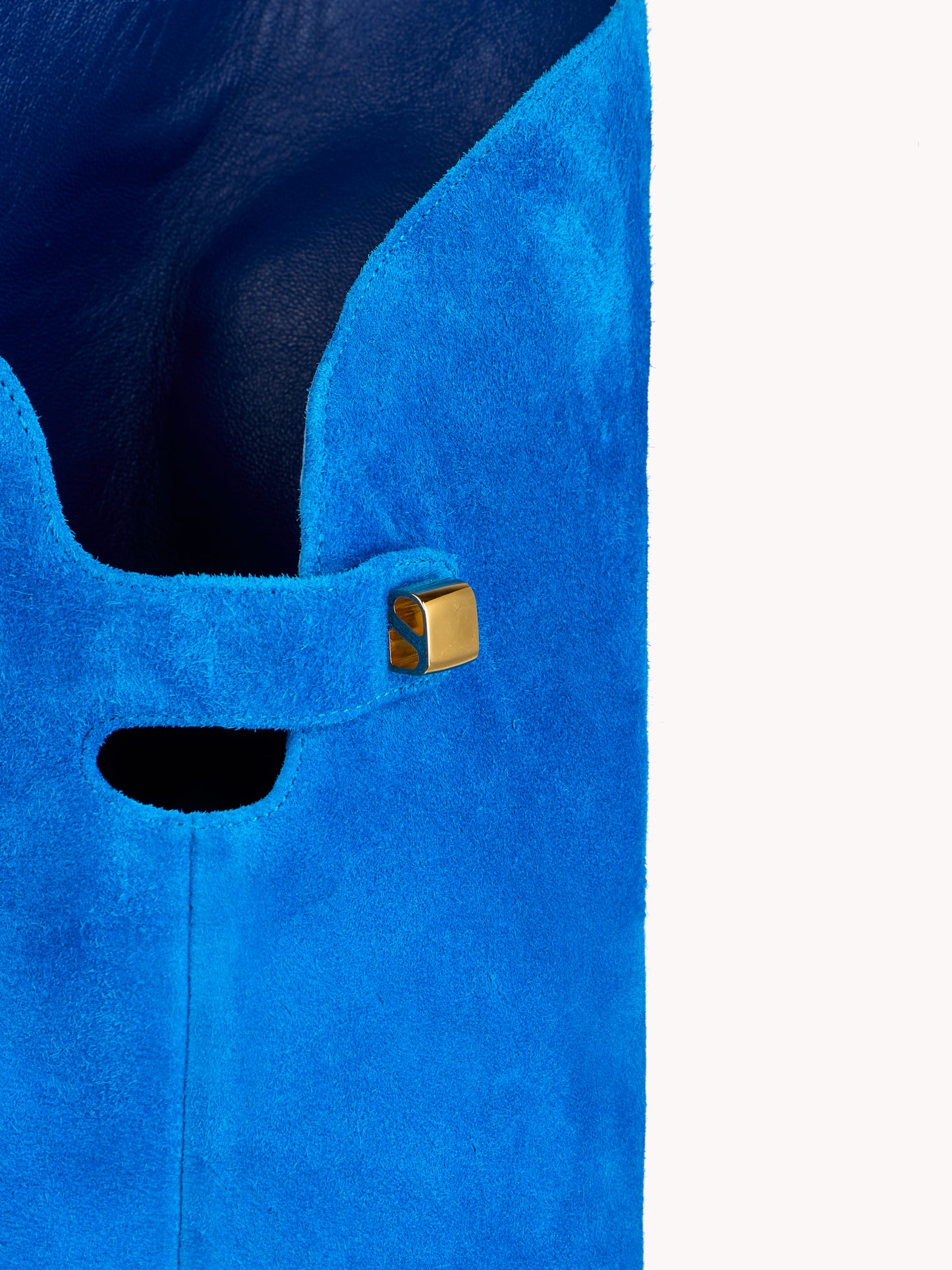 designer thigh high boots in royal blue suede maison skorpios by adriana abascal Emanuele filiberto