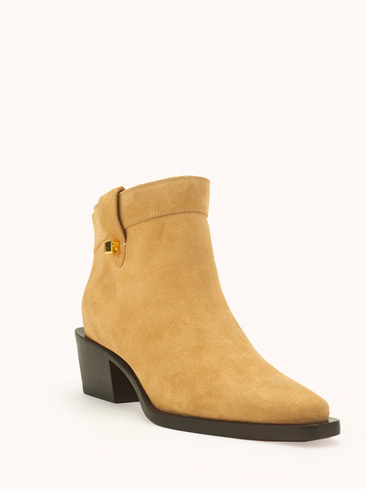 Stivali western casual Alexandra in camoscio beige - Maison Skorpios di Adriana Abascal