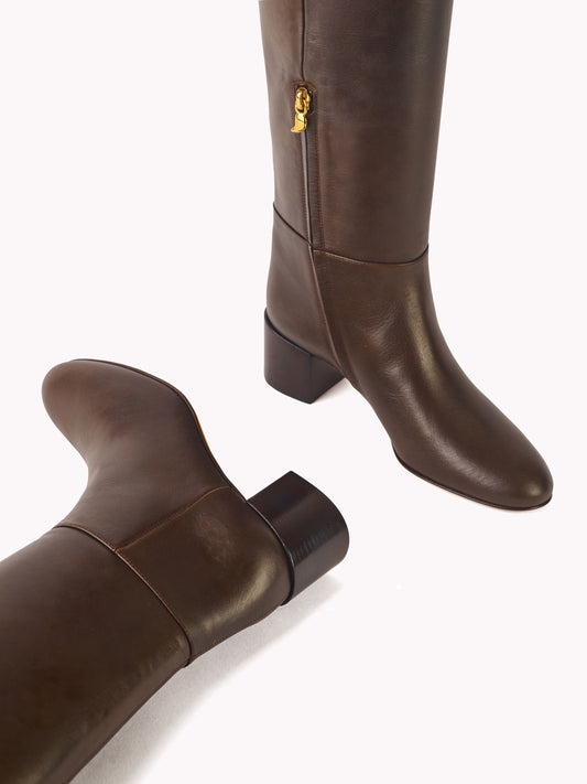 mid heels brown luxury boots maison skorpios by adriana abascal Emanuele filiberto