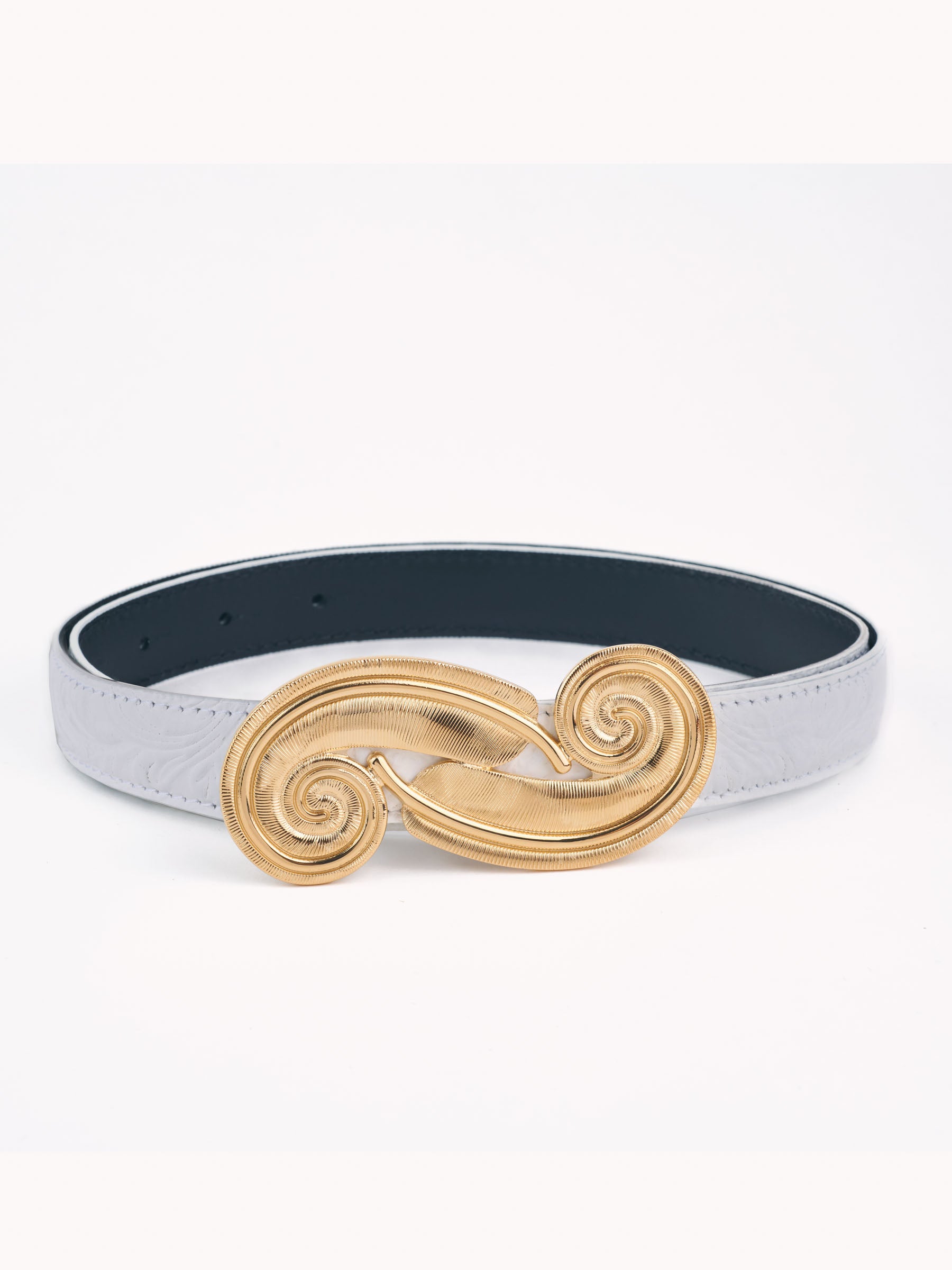 Ceinture Plume en cuir floral embossé blanc Charro Borgia - Maison Skorpios par Adriana Abascal