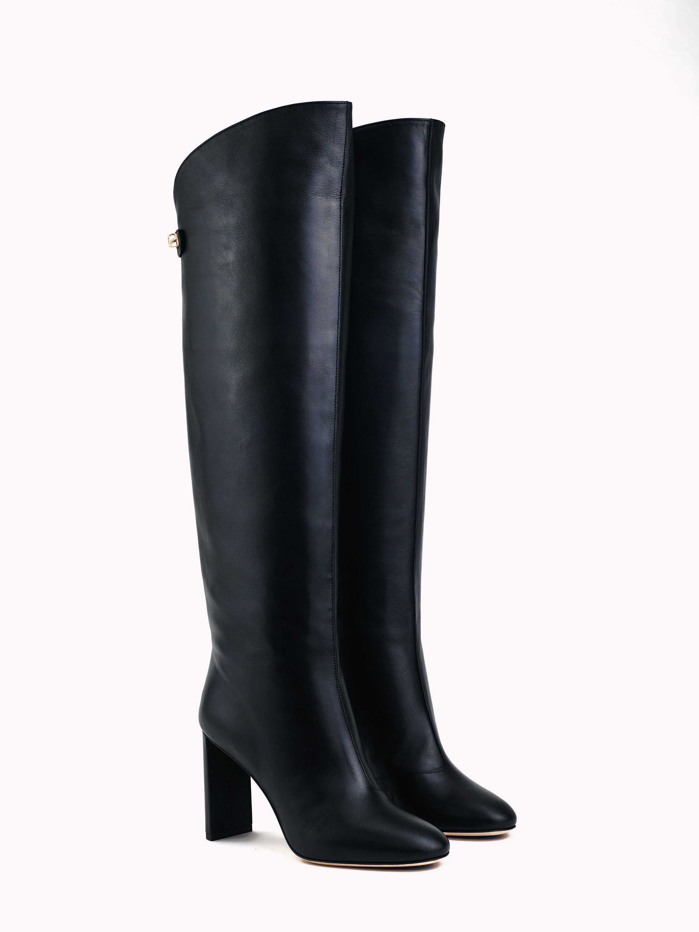 Bottes à talons Carolina en cuir nappa noir - Maison Skorpios par Adriana Abascal