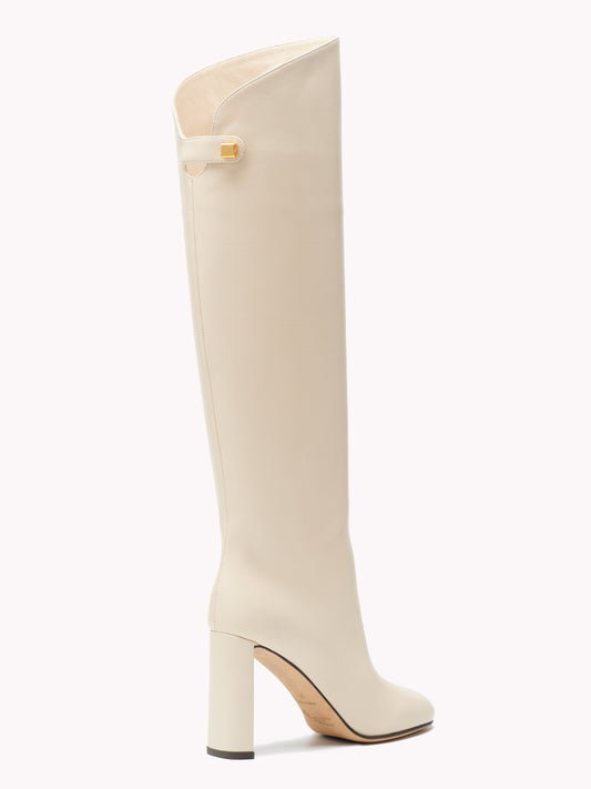 Bottes Adriana en cuir Nappa beige et talon haut - Maison Skorpios par Adriana Abascal