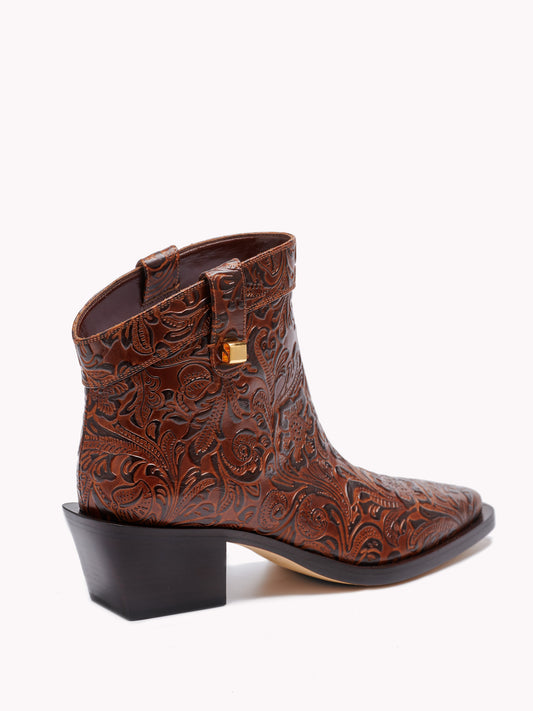 Modern santiag in a luxury embossed brown leather skorpios by adriana abascal Emanuele di Savoia imprenditrice messicana 