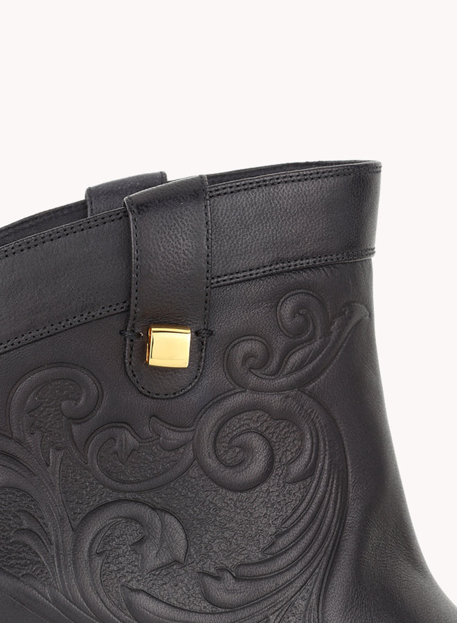 west boots in black embossed leather skorpios