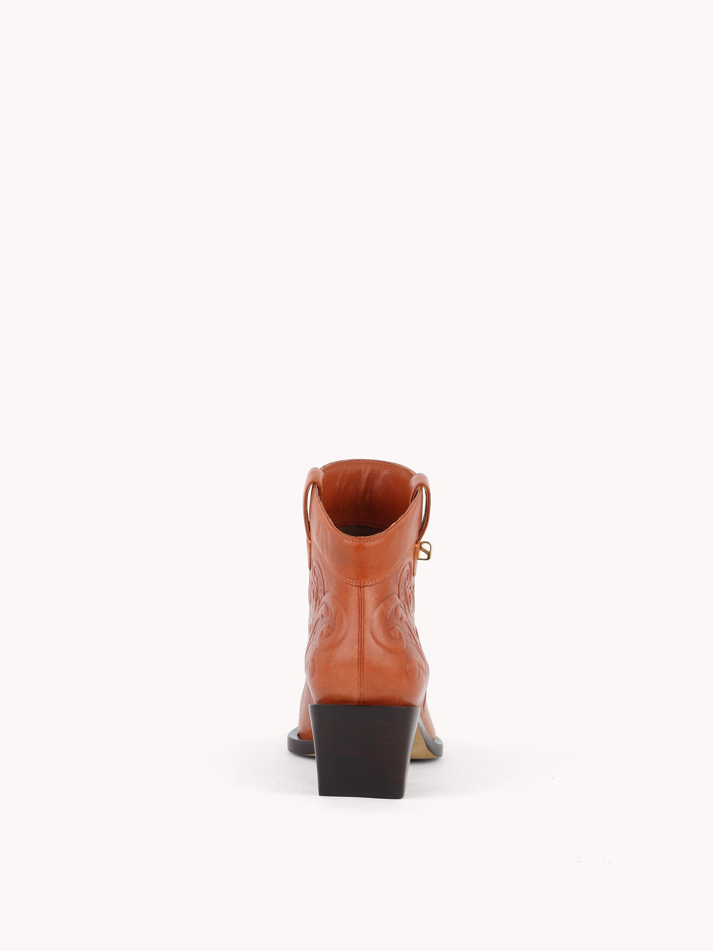 comfortable santiag in brown leather maison skorpios by adriana abascal Filiberto de Saboya