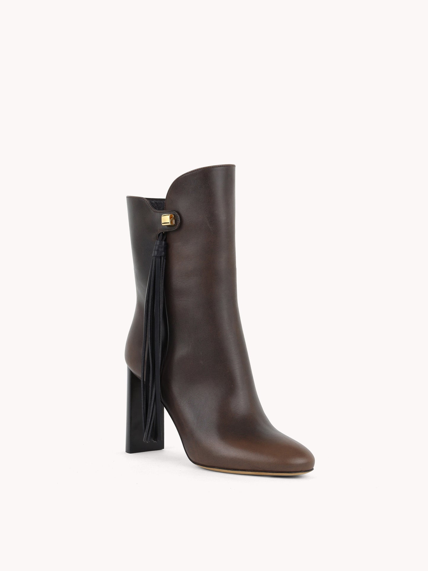 elegant high-heel brown chocolate leather ankle boots skorpios