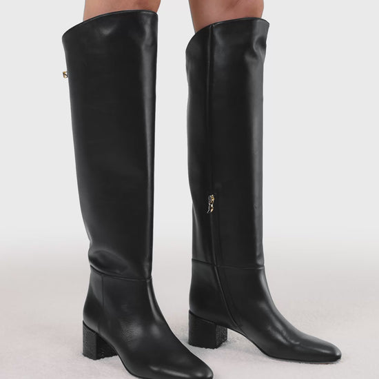 Casual refined style boots with mid heels in black leather by adriana abascal Emanuele di Savoia 