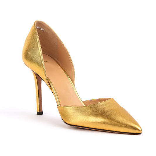 luxury gold pumps with stiletto heel maison skorpios by Adriana Abascal Emanuele filiberto