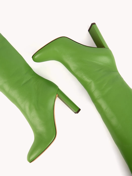 Bottes Adriana à talons  en cuir nappa vert pomme