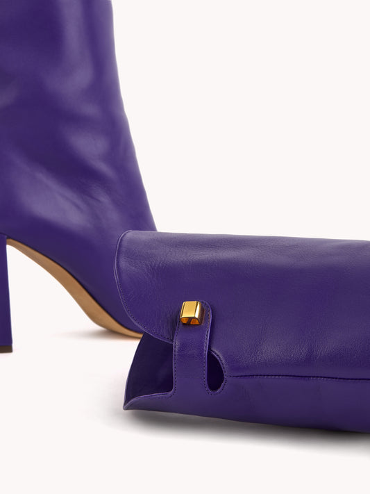 Bottes Adriana en cuir d'agneau violet foncé